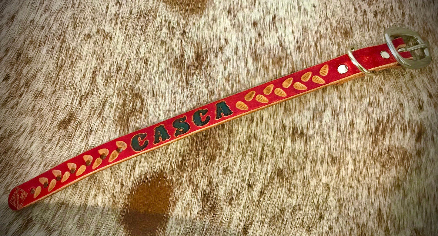 Personalised leather collar with engraved buckle