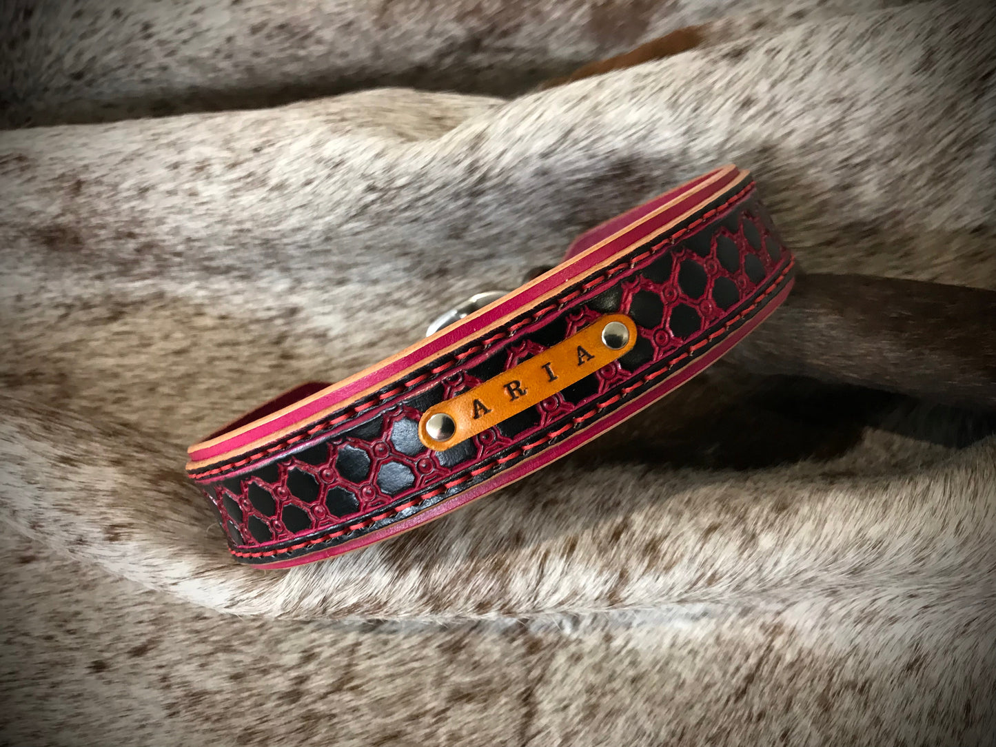 Personalised geometric pattern layered collar